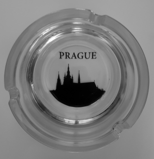 Popelník Prague