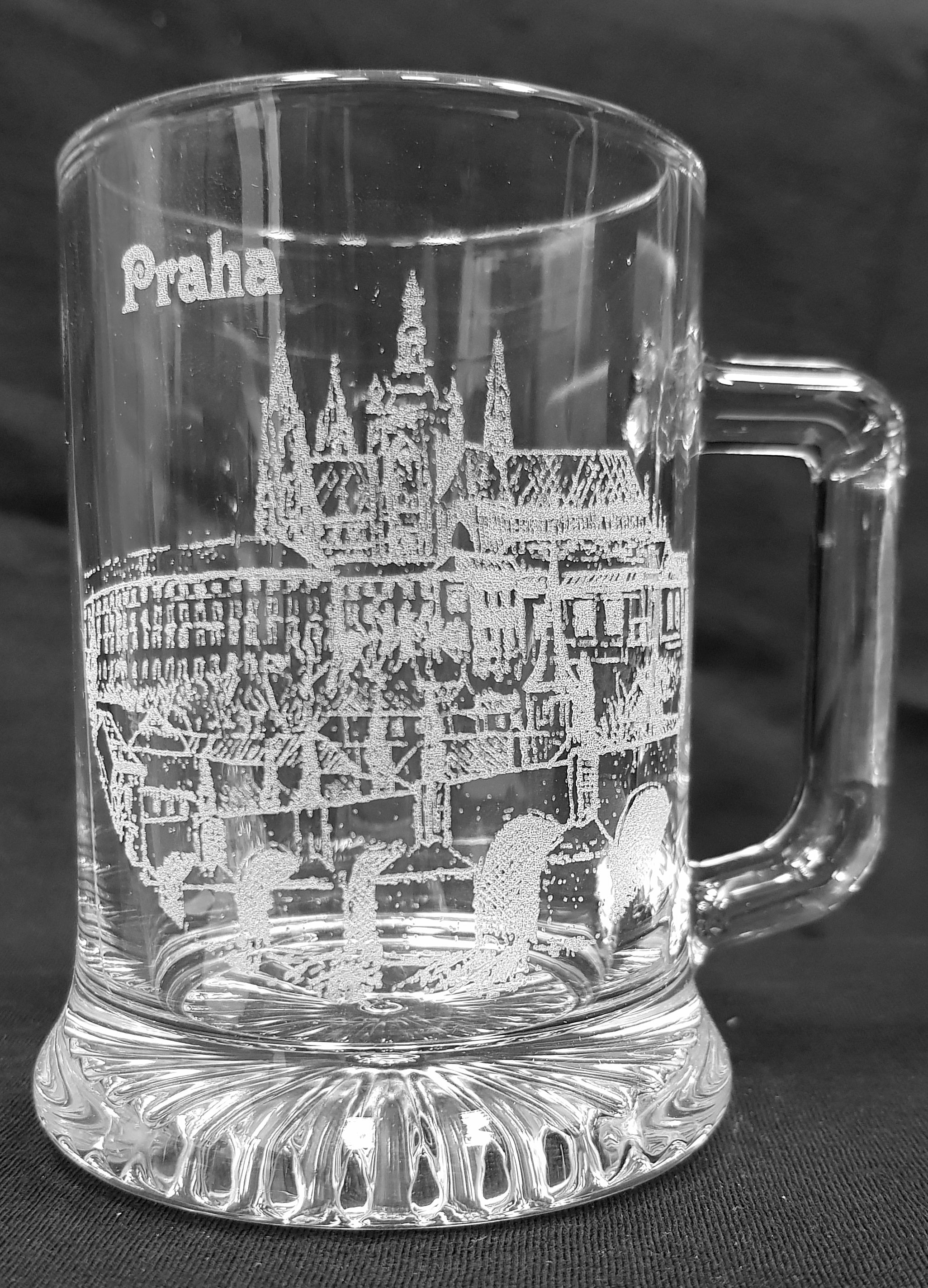 Gravírovaná sklenice 0,3l - Pražský hrad