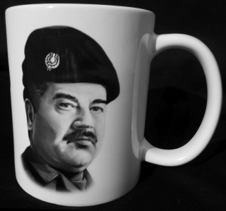 Hrnek Saddam Hussein